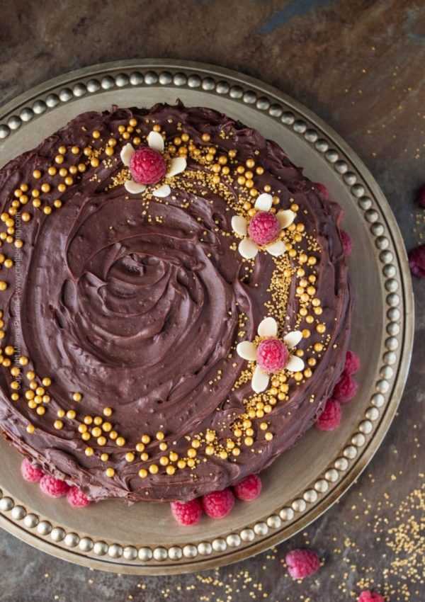 Chocolate Beer Cake with Raspberries and Raspberry Brown Ale