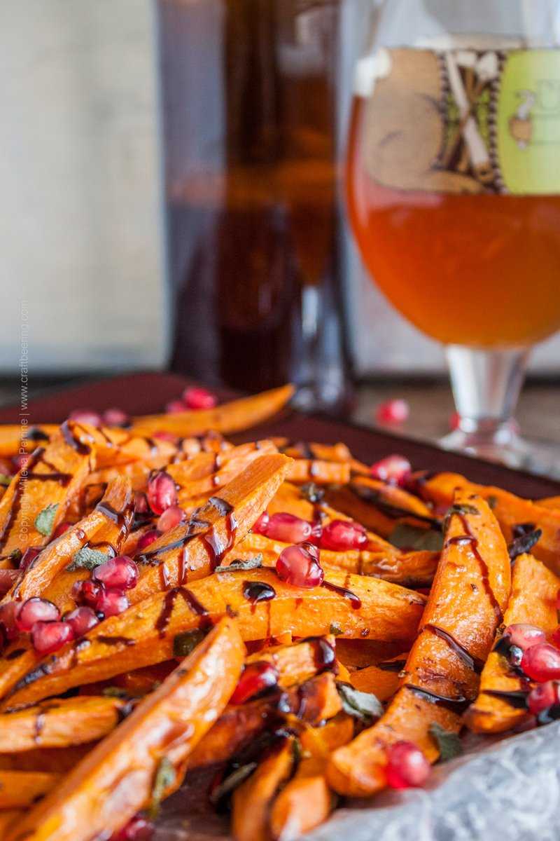 Saison butter sweet potato fries with sage, pomegranate and balsamic reduction. Pair with a saison:) #saisonbuttersweetpotatofries #sweetpotatofries #buttersweetpotato 