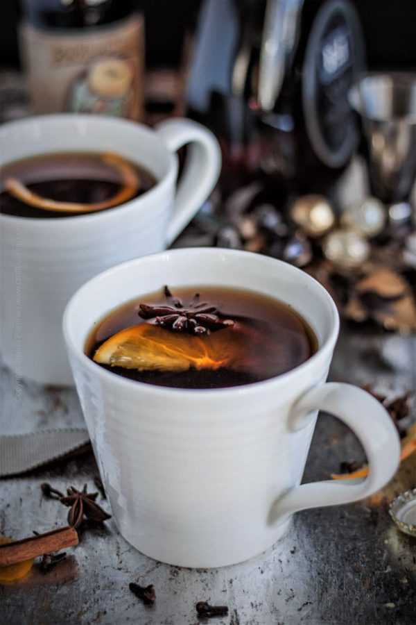 Mulled ale with brandy and spices #mulledale #mulledalerecipe