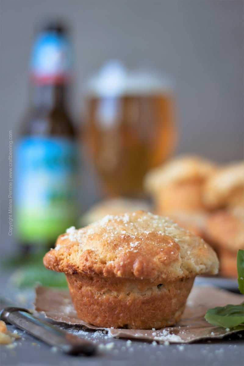 Beer muffins stuffed fresh mozzarella and basil. Smothered in butter. Air, moist and crusty at the same time. #beermuffins #beerbiscuits #beerbatter #cookingwithbeer