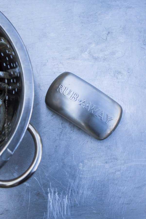 Stainless steel bar of soap is a great tool for removing offensive odors from hands after handling fish, seafood, garlic or onions.
