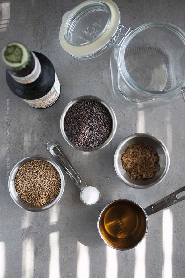 Beer Mustard ingredients are basic and easy to obtain.