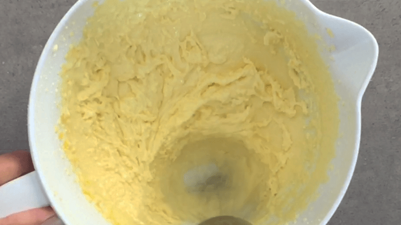 Whisk egg yolks and sugar (Bavarian cream)
