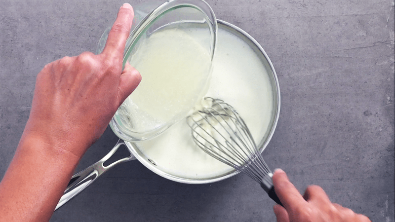 Adding the bloomed gelatin