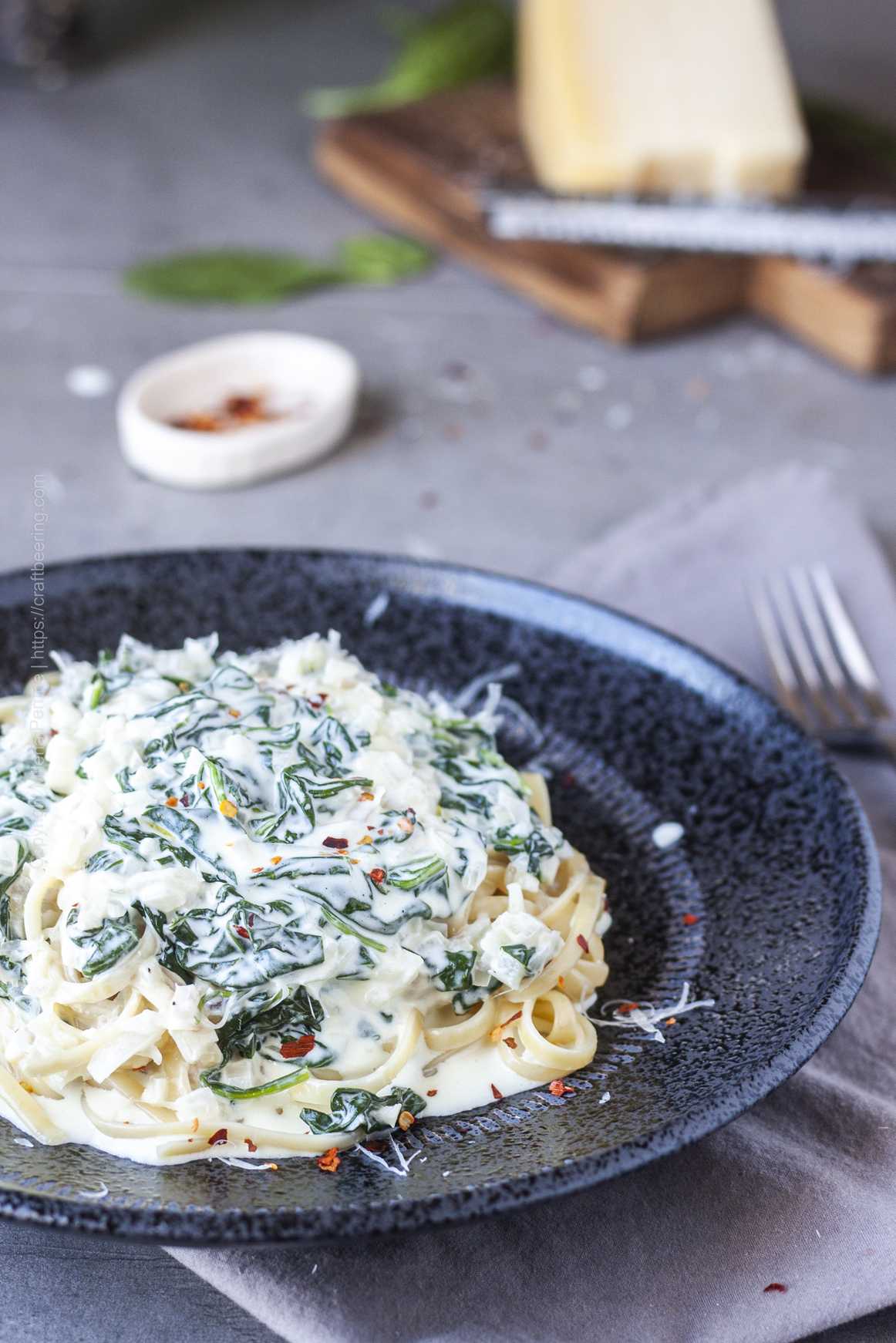 Creamy spinach pasta - the sauce comes together while your pasta is cooking.