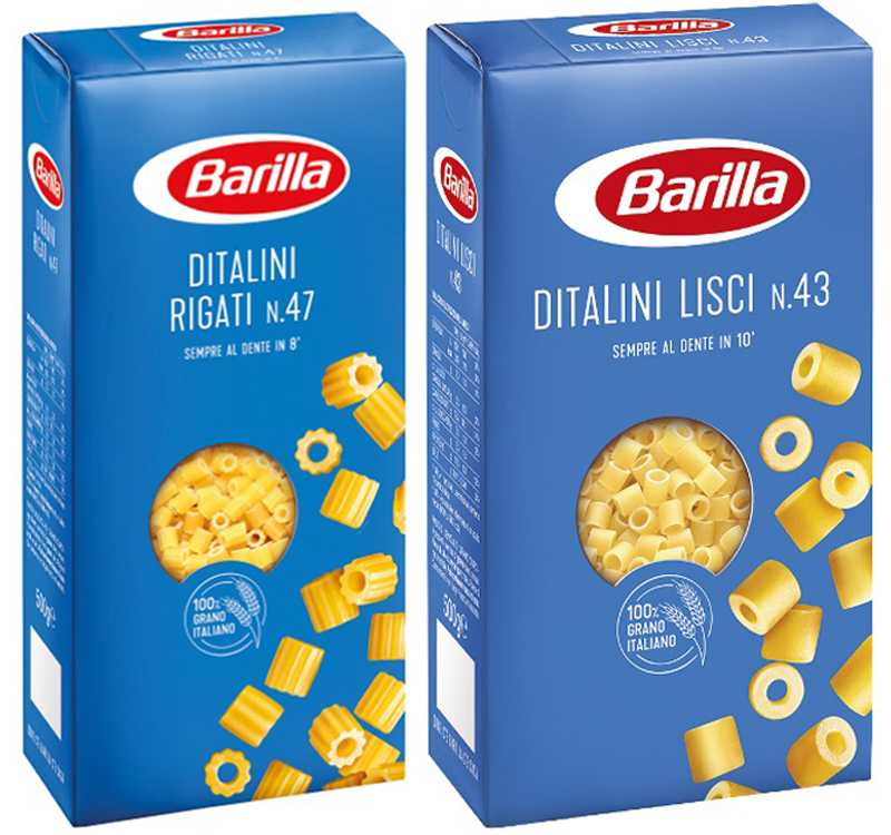 Smooth ditalini (lisci version) next to grooved ditalini (rigati).