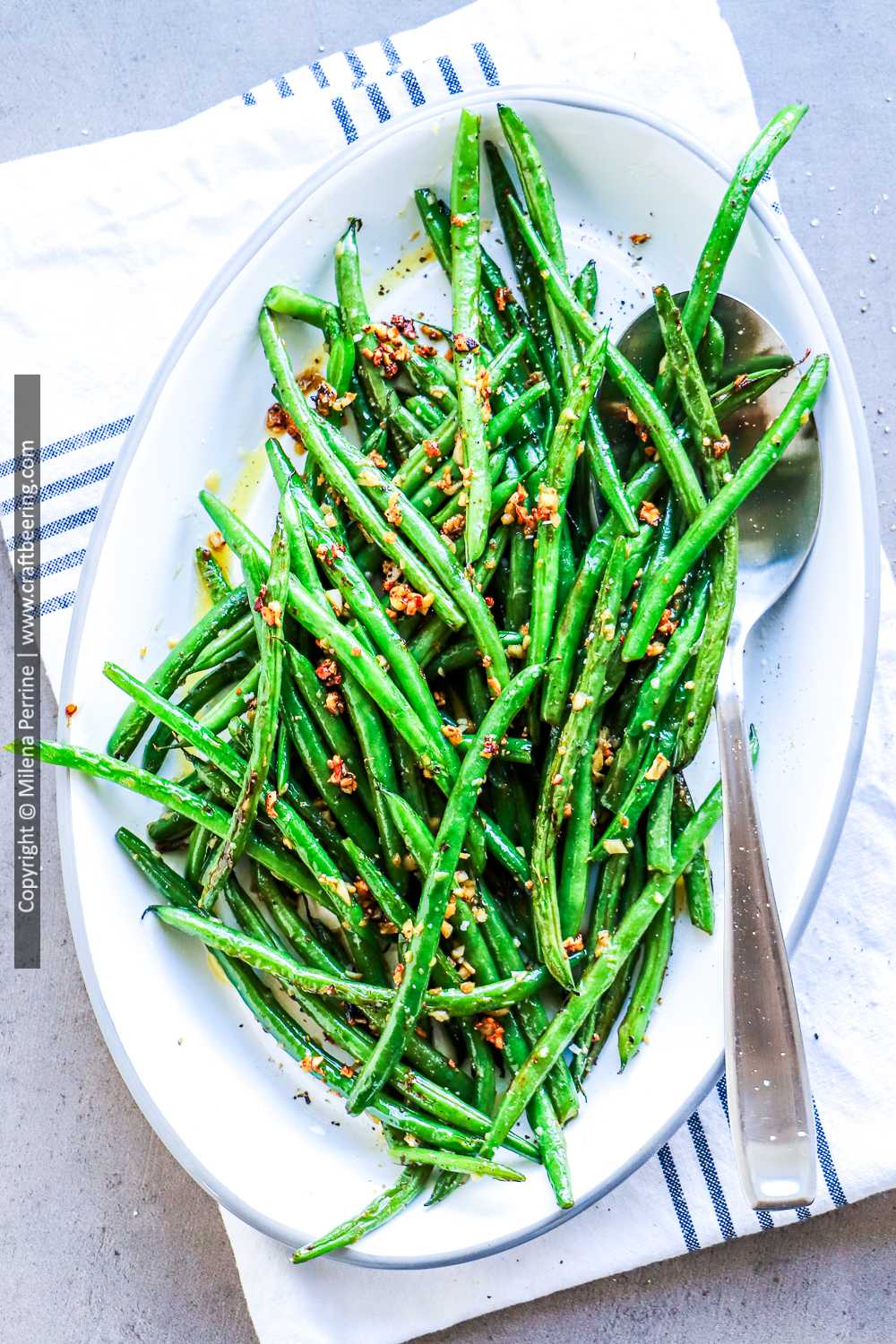 Haricot vert French green beans with garlic.
